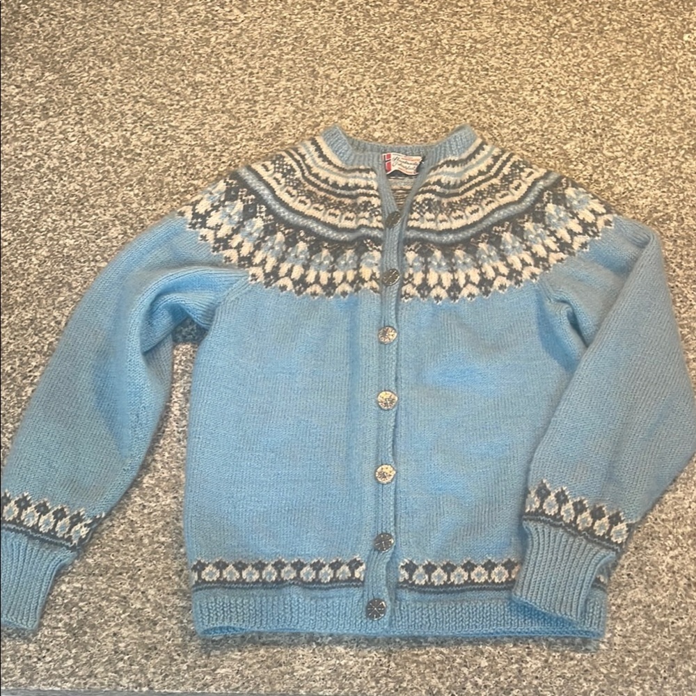 Vintage 1950s Norway Design handknit wool Women's Sweater